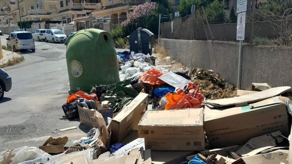 Basura en Orihuela Costa